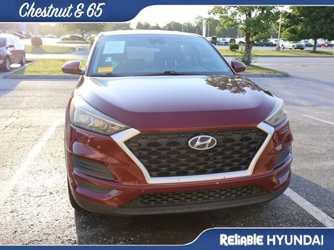 Used 2019 Hyundai Tucson SE w/ Cargo Package AWD/4WD image 4