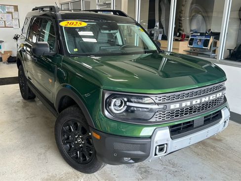 Used 2025 Ford Bronco Sport Badlands w/ Badlands Tech Package image 2