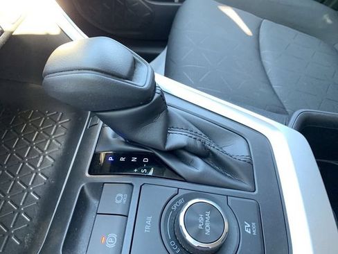 Used 2023 Toyota RAV4 XLE w/ Convenience Package AWD/4WD image 25