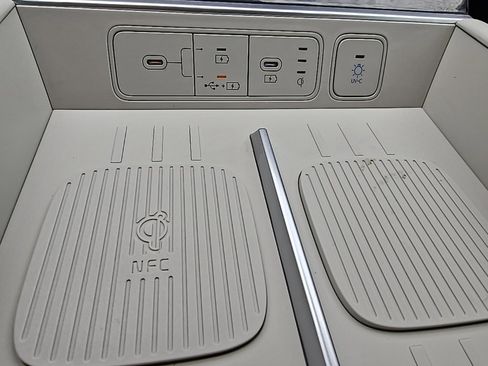 Used 2024 Hyundai Santa Fe Limited image 29