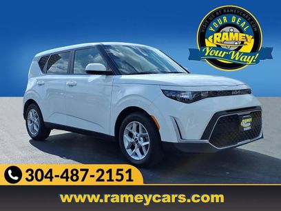Used 2024 Kia Soul LX w/ Option Group 015