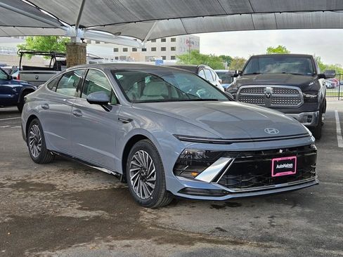 Used 2026 Hyundai Sonata Limited FWD image 7