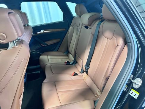 Used 2023 Audi Q5 2.0T Premium Plus w/ Premium Plus Package image 5