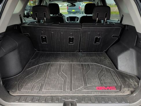 Used 2019 GMC Terrain SLE w/ Driver Convenience Package AWD/4WD image 39