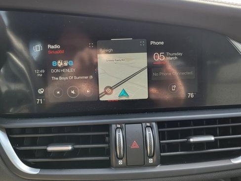 Used 2024 Alfa Romeo Giulia Veloce image 13