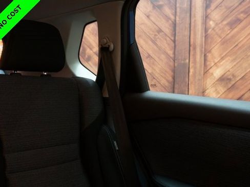 Used 2022 Nissan Rogue S image 55