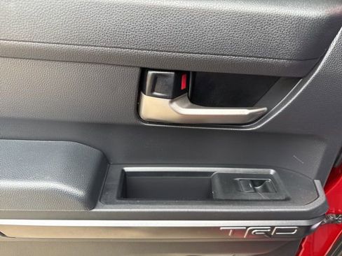 Used 2024 Toyota Tacoma TRD Off-Road image 18