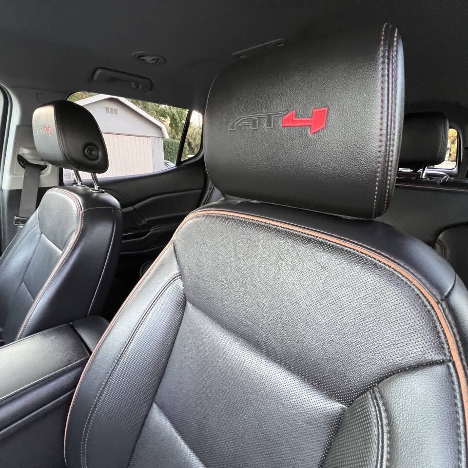 Used 2022 GMC Acadia AT4 AWD/4WD image 20