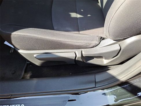 Used 2022 Nissan Sentra SV w/ Trunk Package image 22