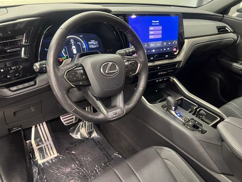 Certified 2025 Lexus TX 500h AWD w/ Technology Package image 15
