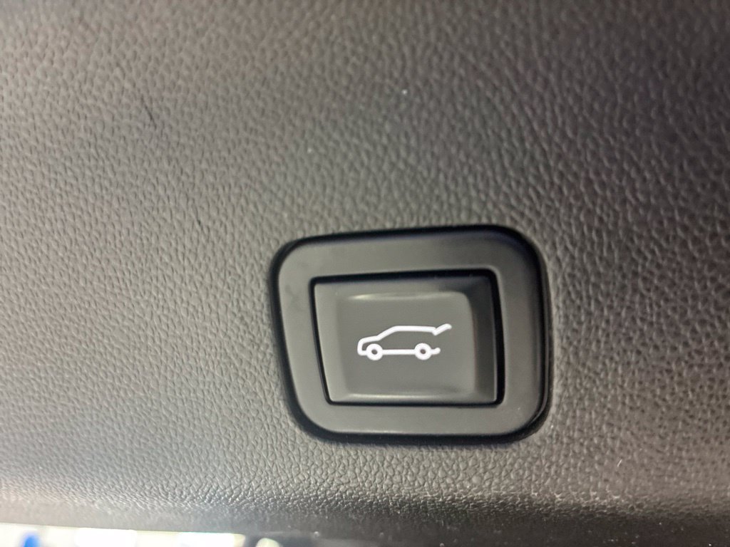 Used 2021 GMC Yukon SLT w/ SLT Premium Package AWD/4WD image 43