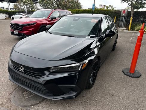 Used 2023 Honda Civic Sport image 14
