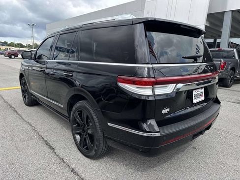 Used 2022 Lincoln Navigator Black Label AWD/4WD image 7
