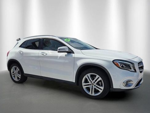 Used 2019 Mercedes-Benz GLA 250 w/ Premium Package image 2