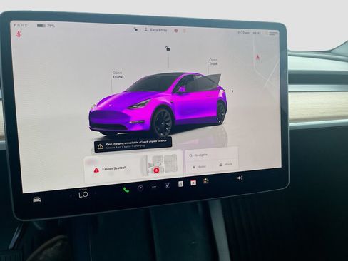 Used 2025 Tesla Model Y Long Range AWD/4WD image 22