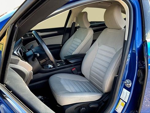 Used 2018 Ford Fusion S image 27