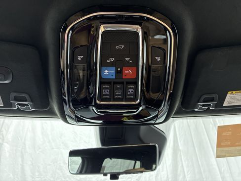 Certified 2023 Jeep Grand Cherokee L Summit AWD/4WD image 24