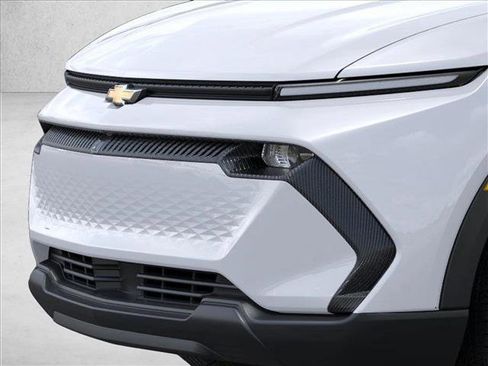 New 2026 Chevrolet Equinox EV LT image 13