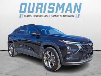 Used 2025 Chevrolet Trax LT video 1