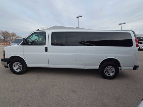 Used 2017 Chevrolet Express 3500 LT w/ LT Preferred Equipment Group image 3