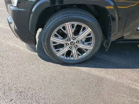 Certified 2024 Toyota Sequoia Capstone image 7