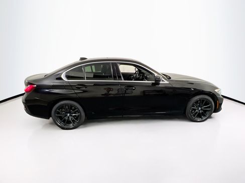 Used 2020 BMW 330i xDrive Sedan w/ Premium Package AWD/4WD image 4