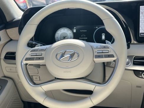 Used 2023 Hyundai Palisade Limited FWD image 24