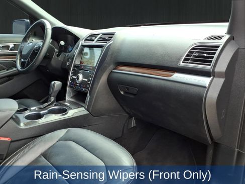 Used 2018 Ford Explorer Limited w/ Equipment Group 301A FWD image 15