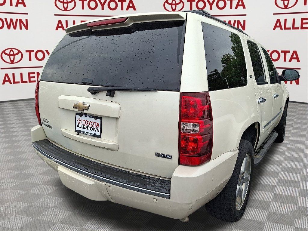 Used 2009 Chevrolet Tahoe LTZ AWD/4WD image 7