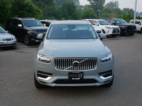 Used 2025 Volvo XC90 T8 Plus w/ Protection Package Premier AWD/4WD image 2