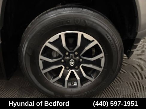 Used 2023 Toyota Tacoma TRD Sport AWD/4WD image 27