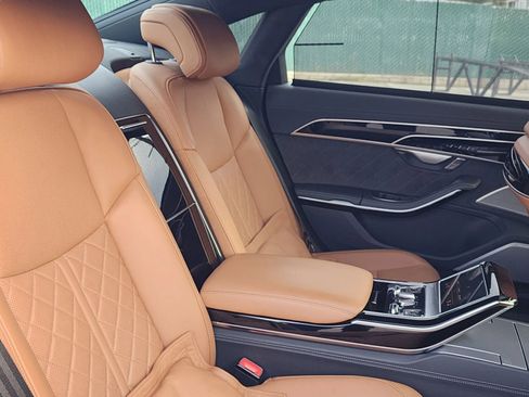 Used 2023 Audi S8 Sedan 4D image 33