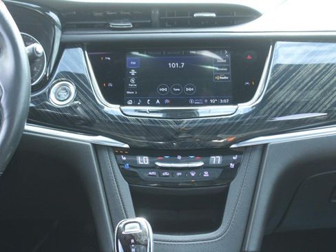 Used 2024 Cadillac XT6 Premium Luxury AWD/4WD image 15