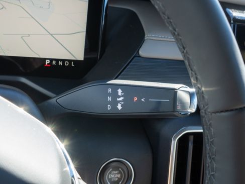 New 2026 GMC Acadia Elevation image 13