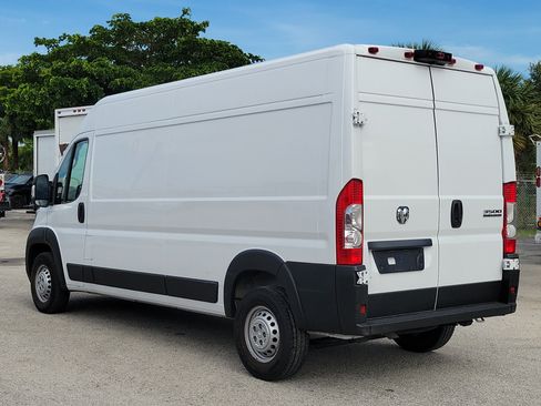 Used 2025 RAM ProMaster 3500 w/ Convenience Group FWD image 3