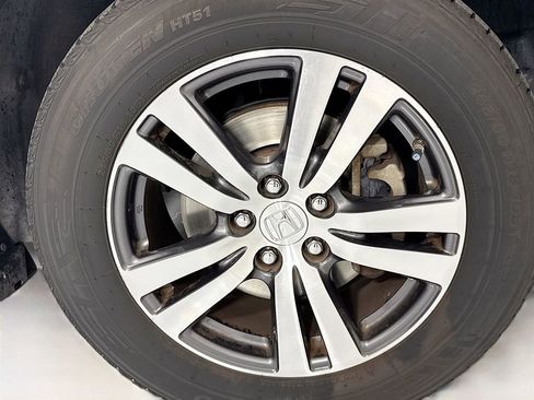 Certified 2017 Honda Pilot EX-L image 33