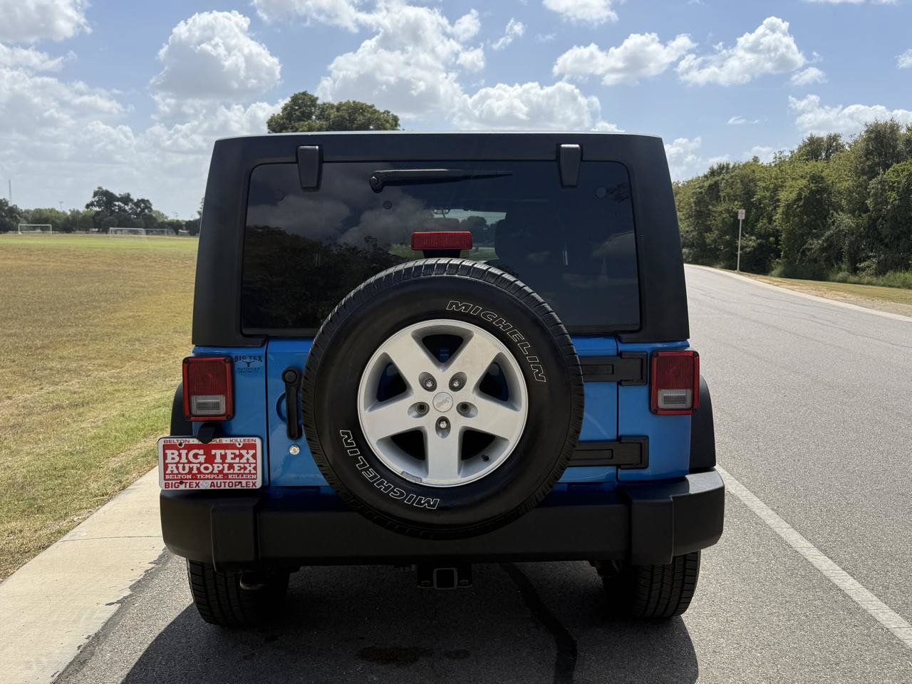 Used 2016 Jeep Wrangler Unlimited Sport w/ Quick Order Package 24S AWD/4WD image 9