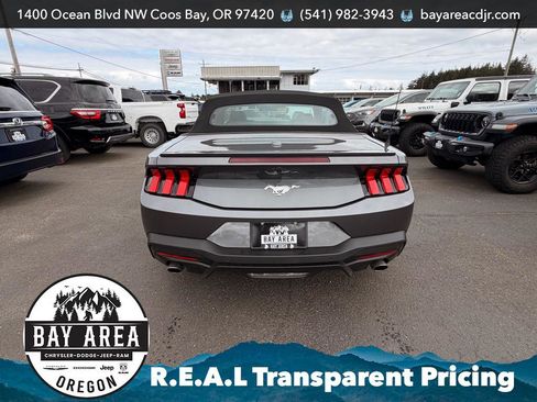 Used 2025 Ford Mustang Premium RWD image 6
