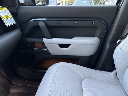 New 2025 Land Rover Defender 110 S AWD/4WD image 23
