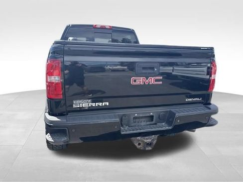 Used 2017 GMC Sierra 2500 Denali AWD/4WD image 17
