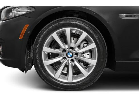 Used 2015 BMW 535i xDrive Sedan AWD/4WD image 11