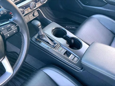 Used 2024 Honda Civic EX-L image 19