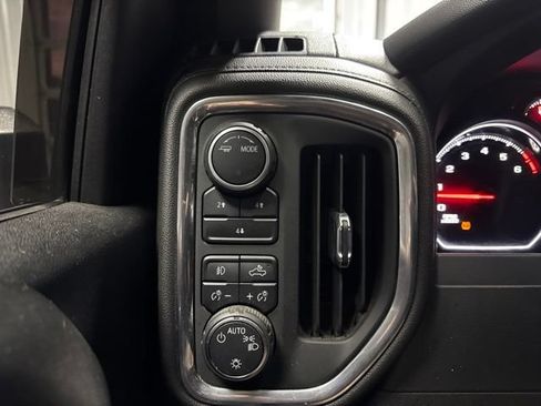 Used 2021 Chevrolet Silverado 2500 LT w/ Convenience Package AWD/4WD image 8
