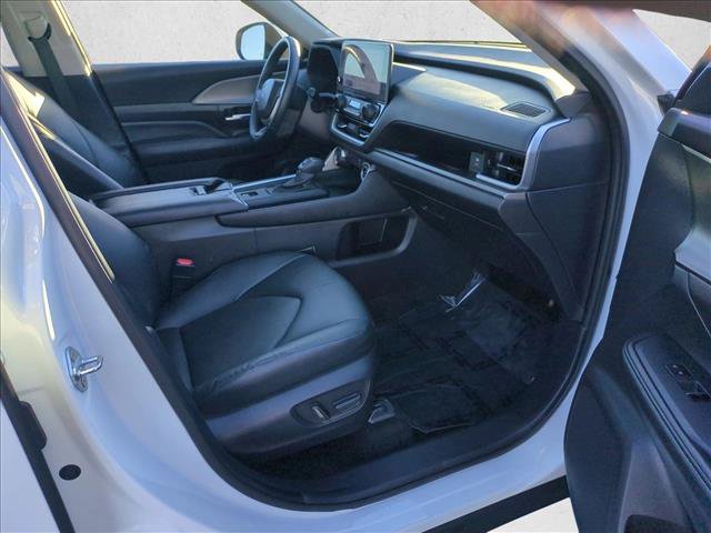 Used 2025 Toyota Grand Highlander FWD image 23