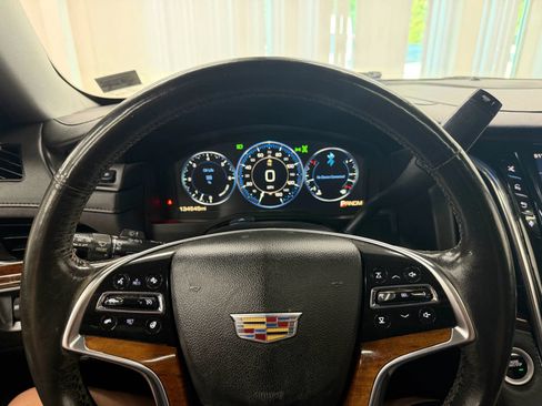 Used 2015 Cadillac Escalade ESV Premium AWD/4WD image 27