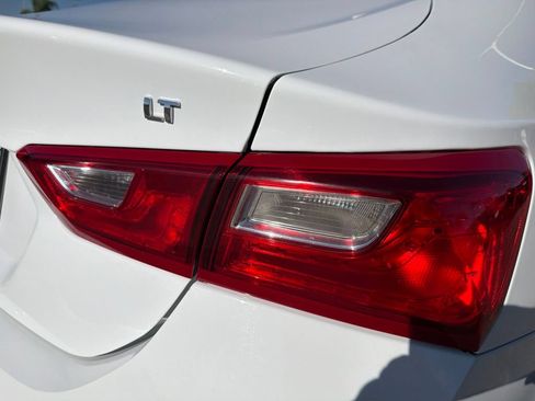 Used 2024 Chevrolet Malibu LT FWD image 5