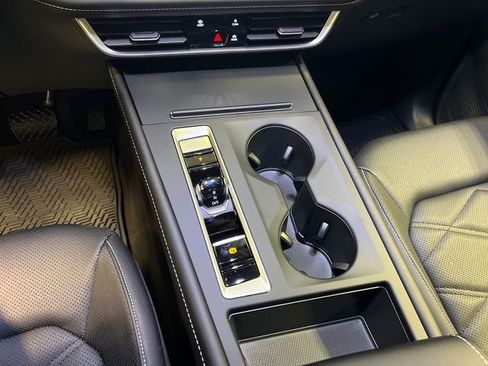 New 2026 Volkswagen Atlas SE FWD image 19