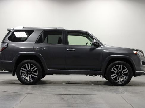 Used 2017 Toyota 4Runner Limited image 3