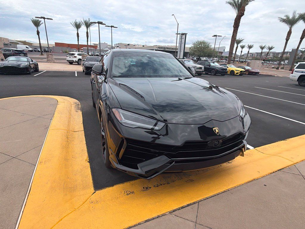 Used 2023 Lamborghini Urus S AWD/4WD image 6