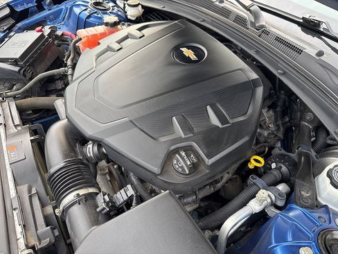 Used 2018 Chevrolet Camaro LT w/ Technology Package image 26